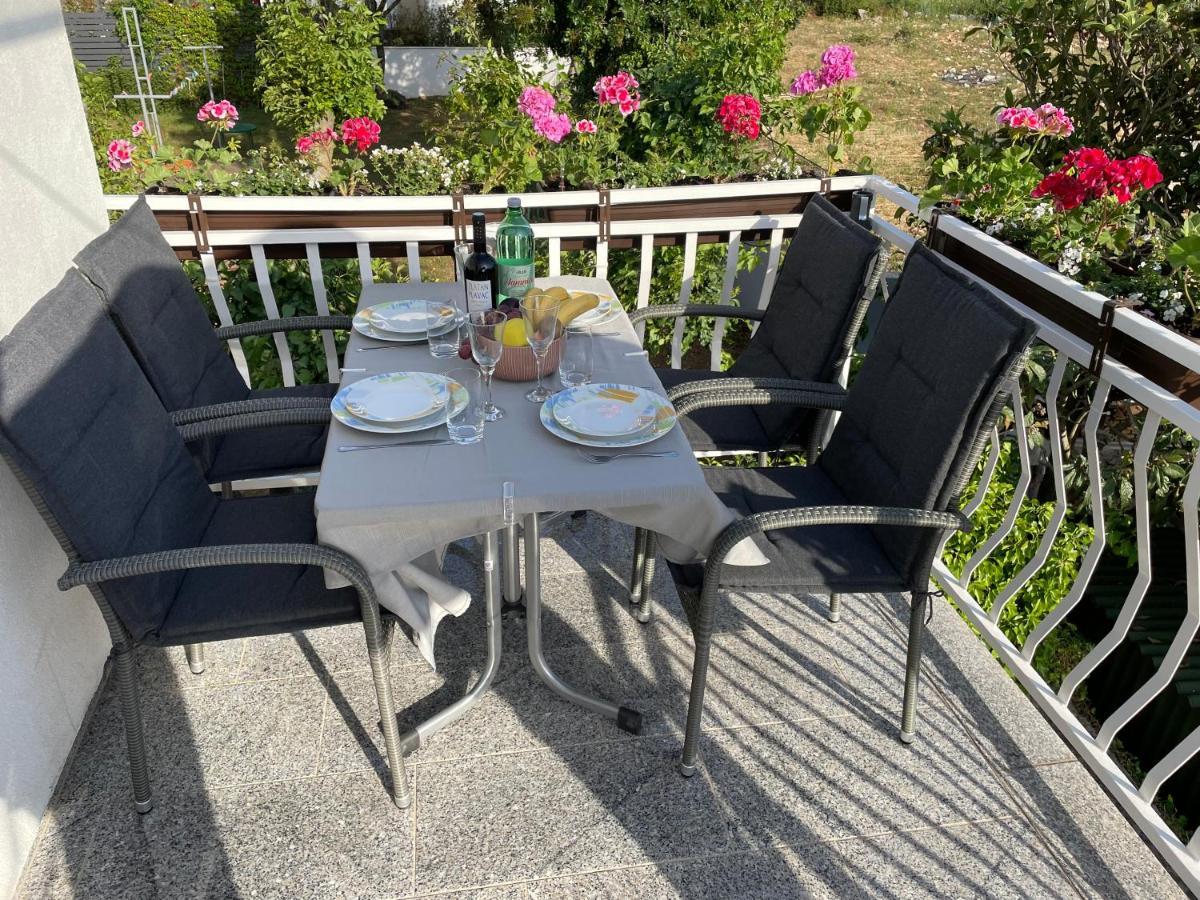 Casa Estancia Apartment 奈维斯 外观 照片