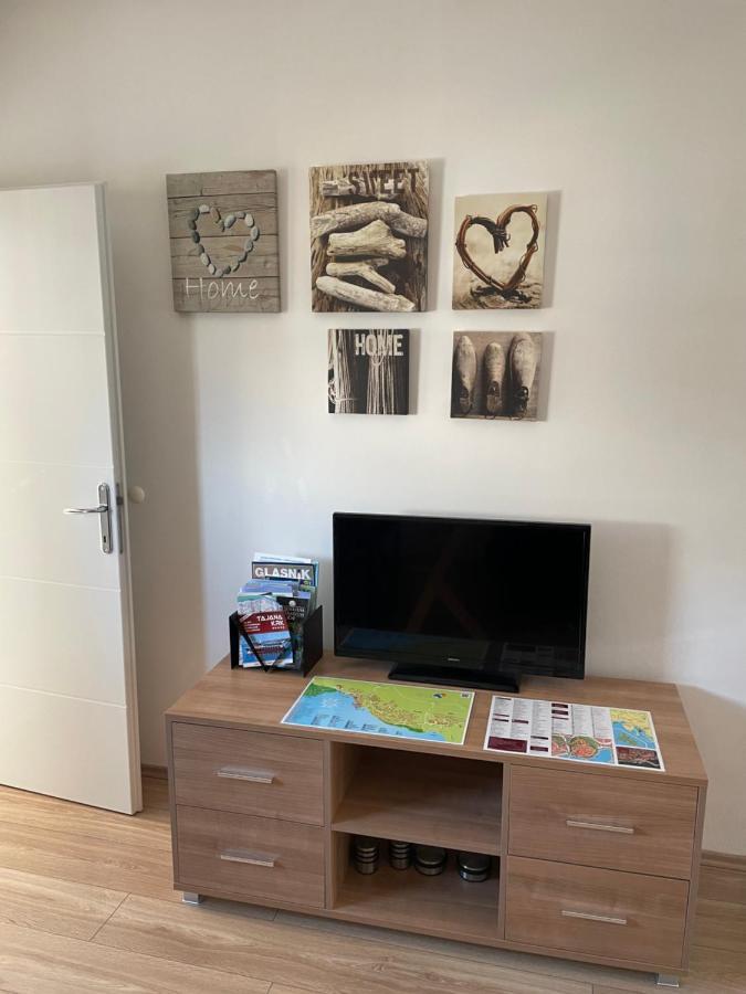 Casa Estancia Apartment 奈维斯 外观 照片